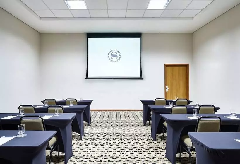 فندق Sheraton Vitoria