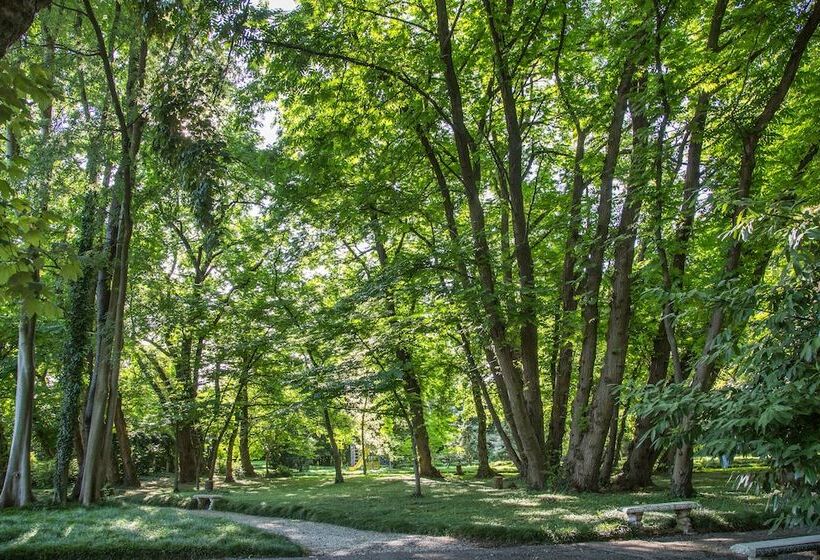 호텔 Villa Revedin