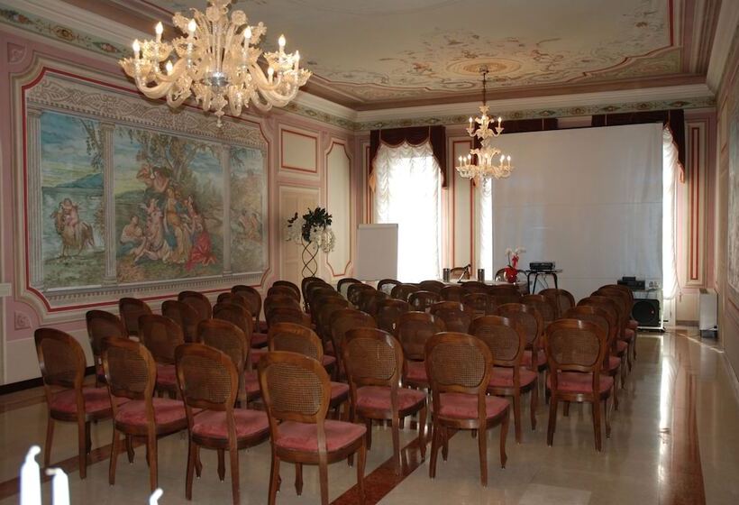 호텔 Villa Revedin