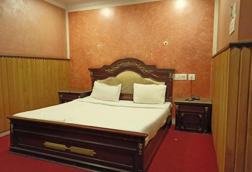 호텔 Lake Residency