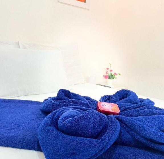 هاستل Pousada Center