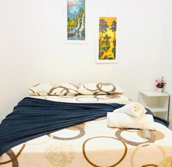 هاستل Pousada Center