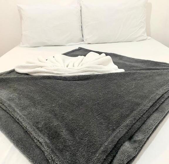 هاستل Pousada Center