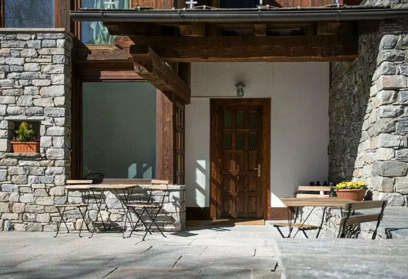 Aamiaismajoitus (B&B) Maison Altea