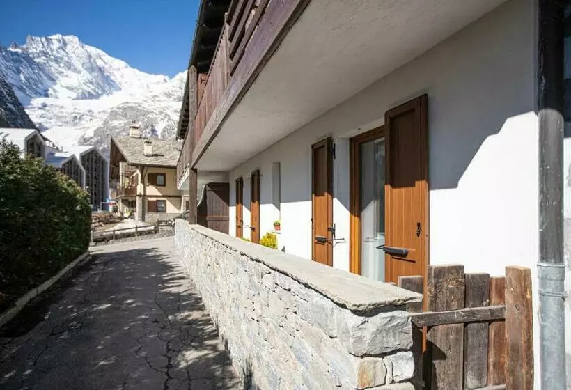 Aamiaismajoitus (B&B) Maison Altea