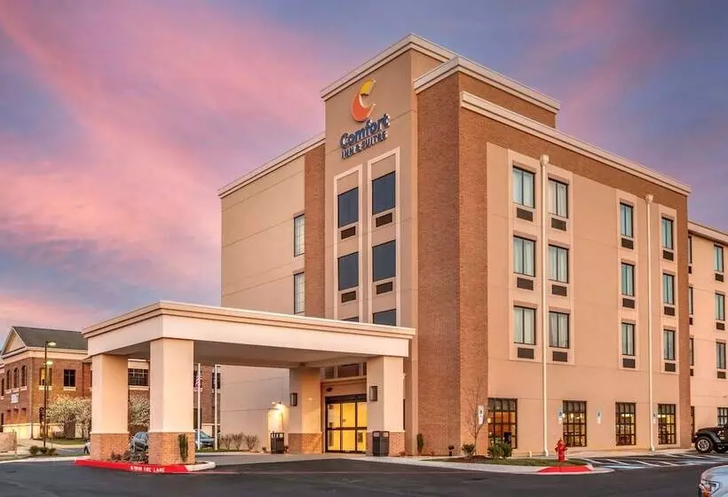 ホテル Comfort Inn & Suites