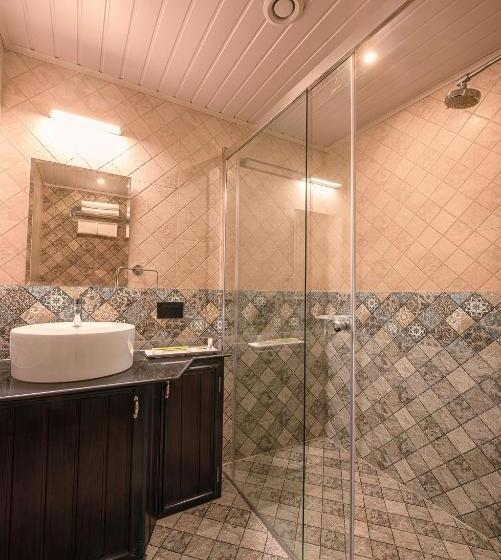 Отель Hometown Galleria Manipal