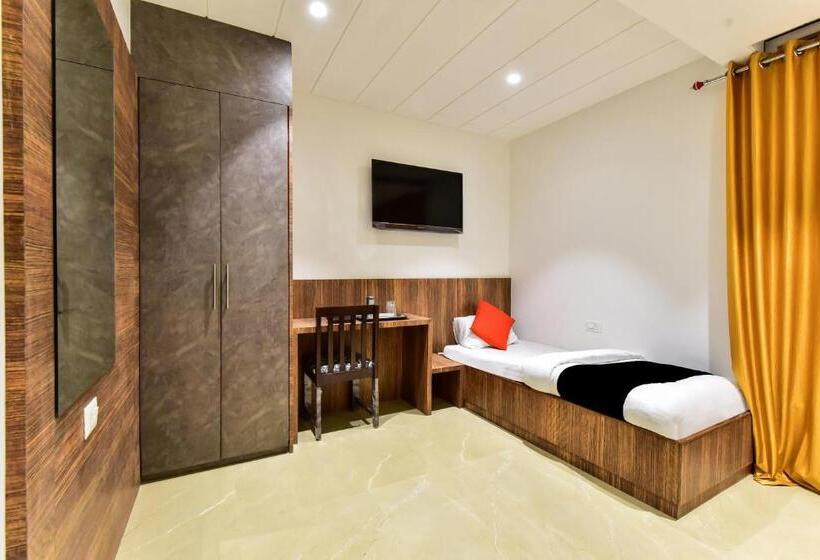 ホテル Capital O Maurya Inn