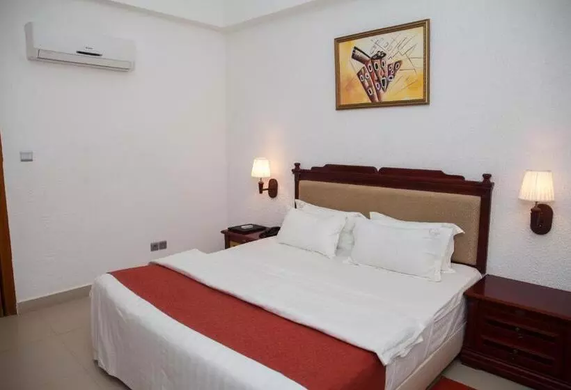 هتل Millenium Popo Beach