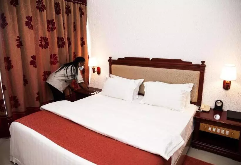 هتل Millenium Popo Beach