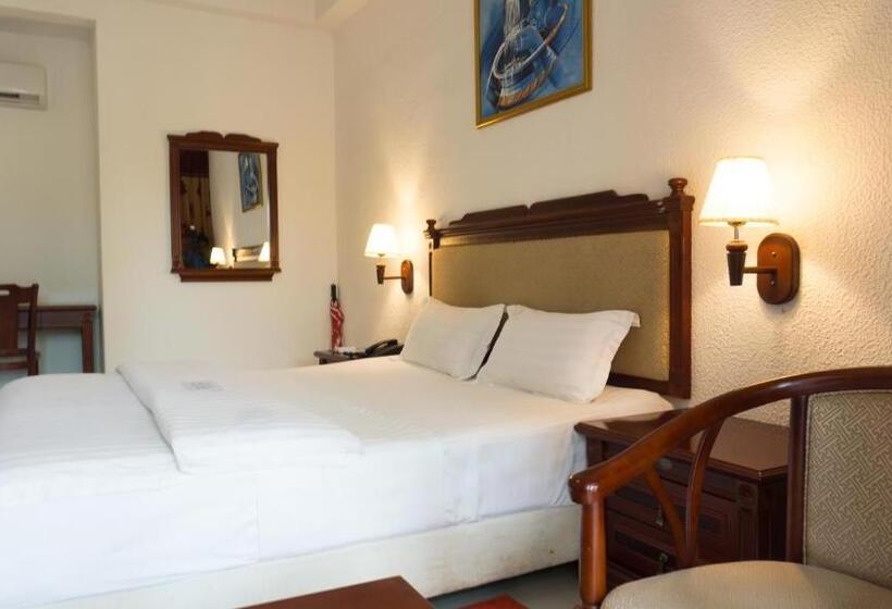 هتل Millenium Popo Beach