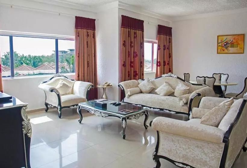 هتل Millenium Popo Beach