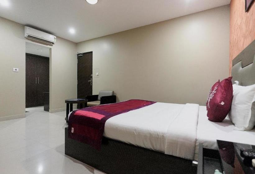 ホテル Oyo 78419 Collection O Prime Santhome Inn