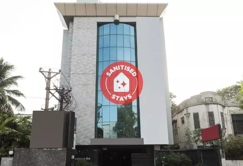 هتل Oyo 78419 Collection O Prime Santhome Inn