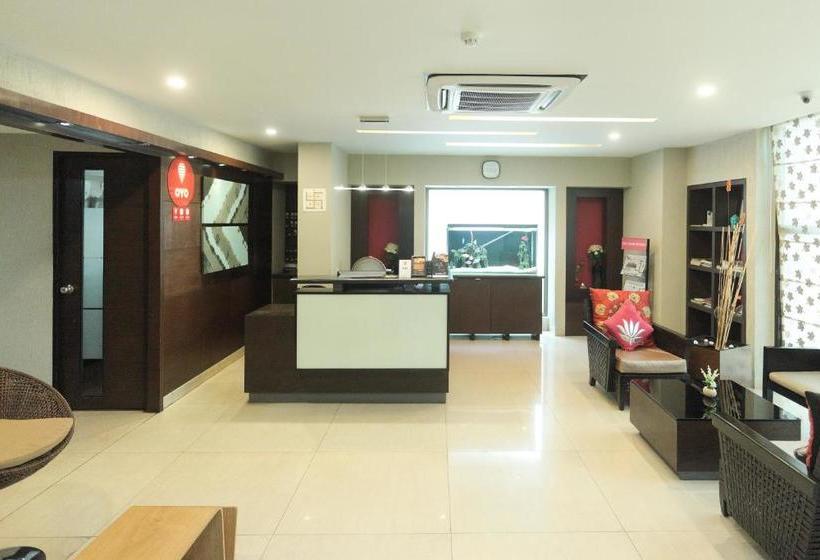 ホテル Oyo 78419 Collection O Prime Santhome Inn