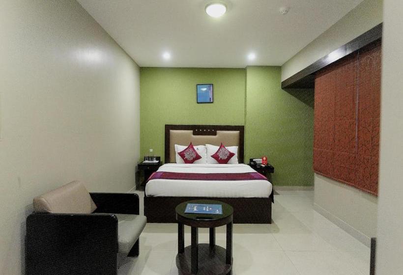 ホテル Oyo 78419 Collection O Prime Santhome Inn