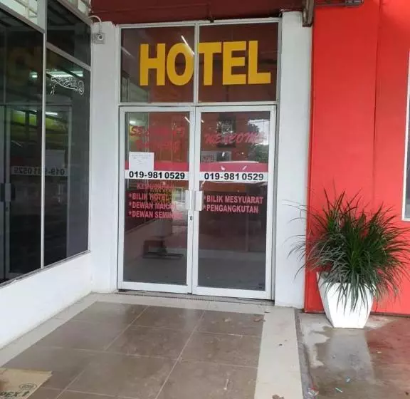 Hotel Oyo 90174 Tuah Inn