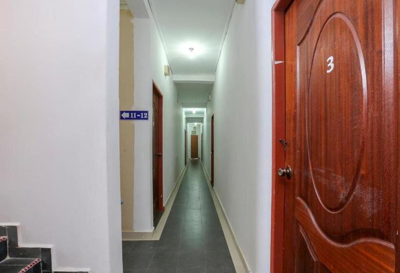 فندق Oyo 90174 Tuah Inn