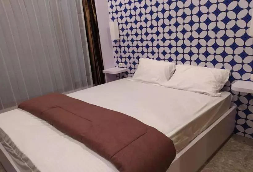 Hotel Oyo 90256 My Kost