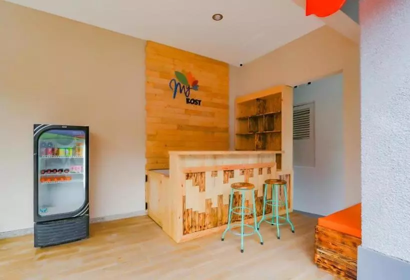 Hotel Oyo 90256 My Kost
