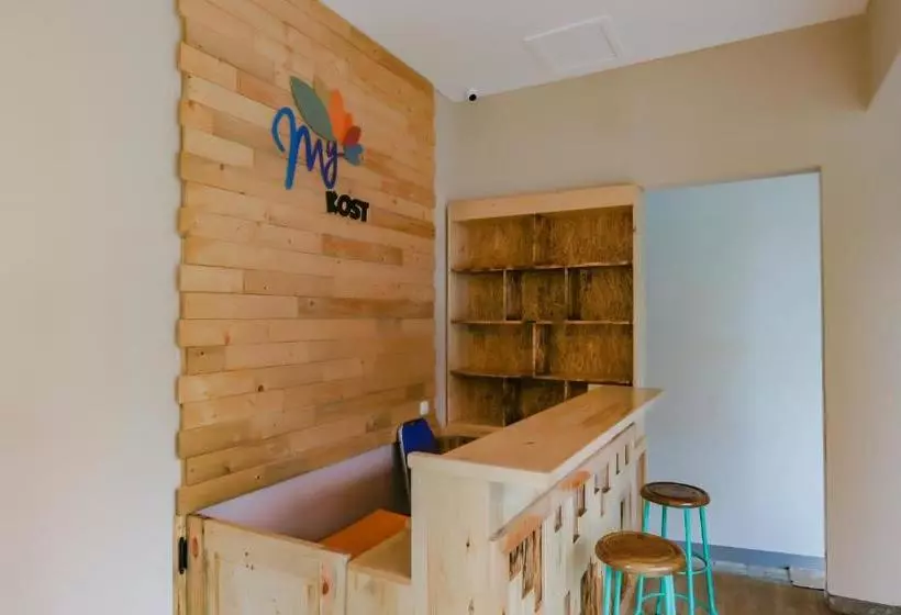 Hotel Oyo 90256 My Kost