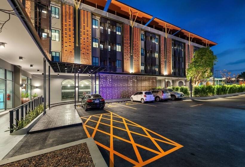 Plaai Plus Hotel Rayong