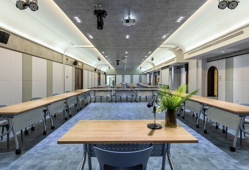 Plaai Plus Hotel Rayong