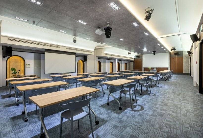 Plaai Plus Hotel Rayong