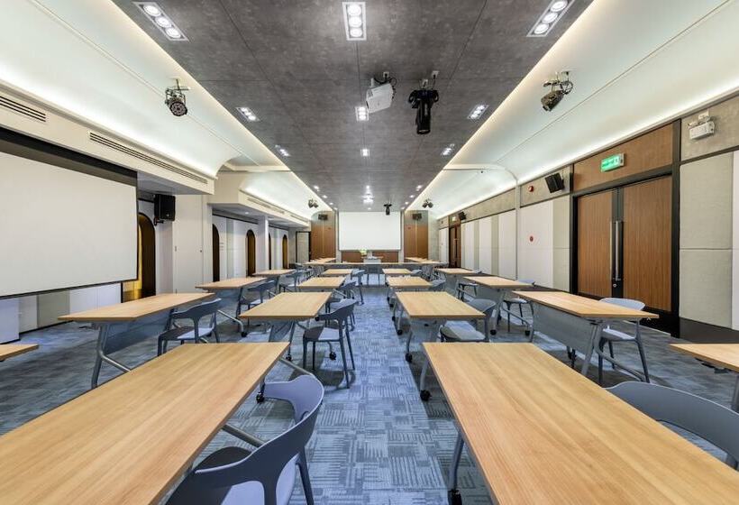 Plaai Plus Hotel Rayong