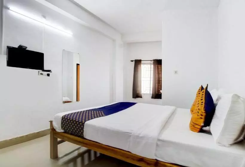 ホテル Spot On 76848  Samruddhi Residency