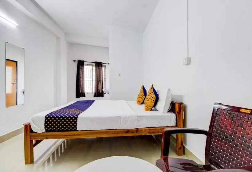 ホテル Spot On 76848  Samruddhi Residency