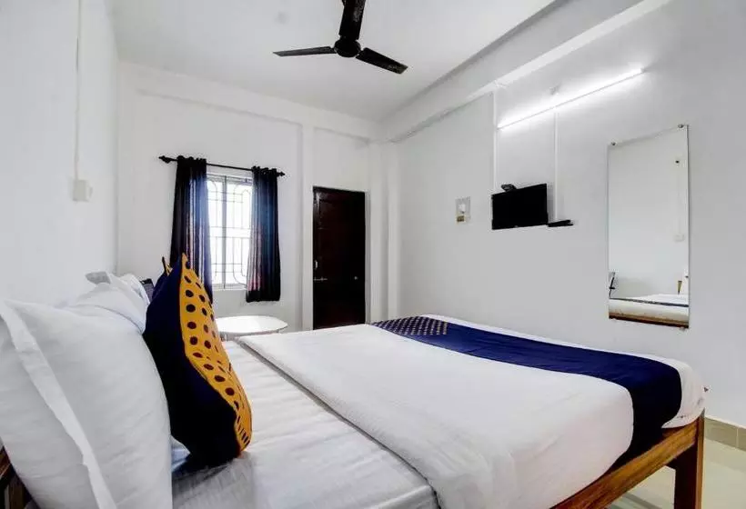 ホテル Spot On 76848  Samruddhi Residency