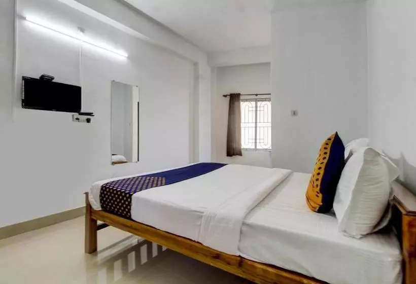 ホテル Spot On 76848  Samruddhi Residency