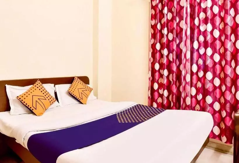 Hotelli Vaccinated Staff  Spot On Jai1267  Taj Inn