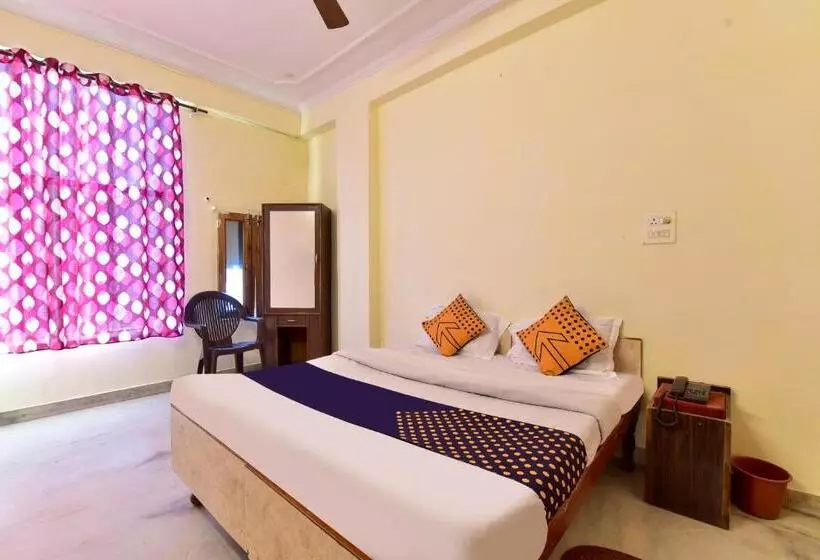 Hotelli Vaccinated Staff  Spot On Jai1267  Taj Inn