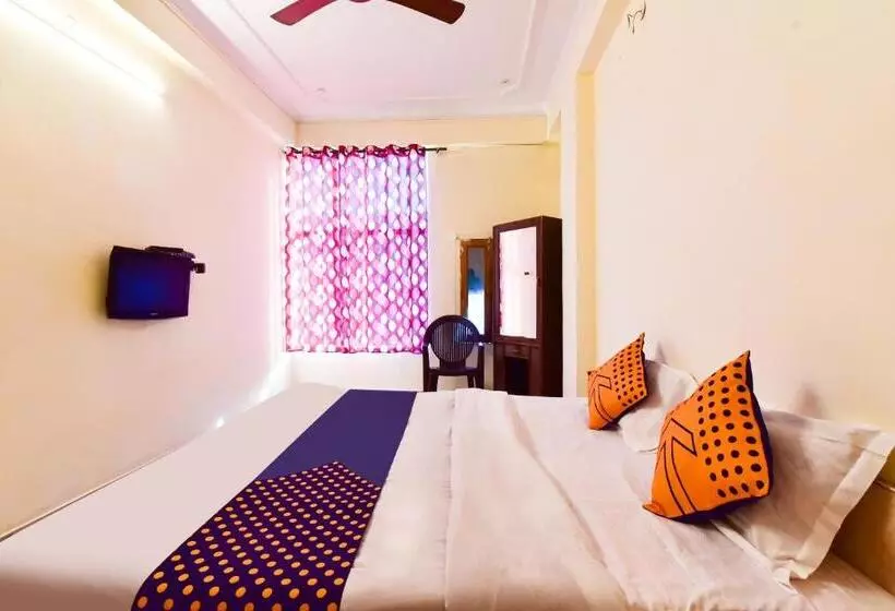 Hotelli Vaccinated Staff  Spot On Jai1267  Taj Inn
