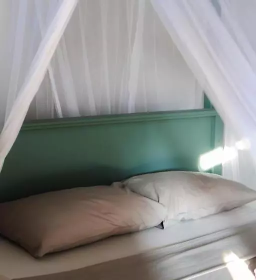پانسیون Hawara Coliving Midigama