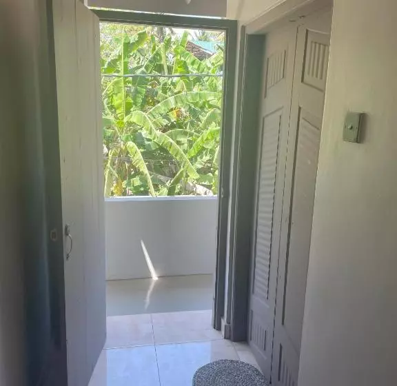 پانسیون Hawara Coliving Midigama