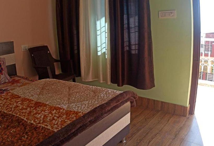 پانسیون Rajveer Guest House