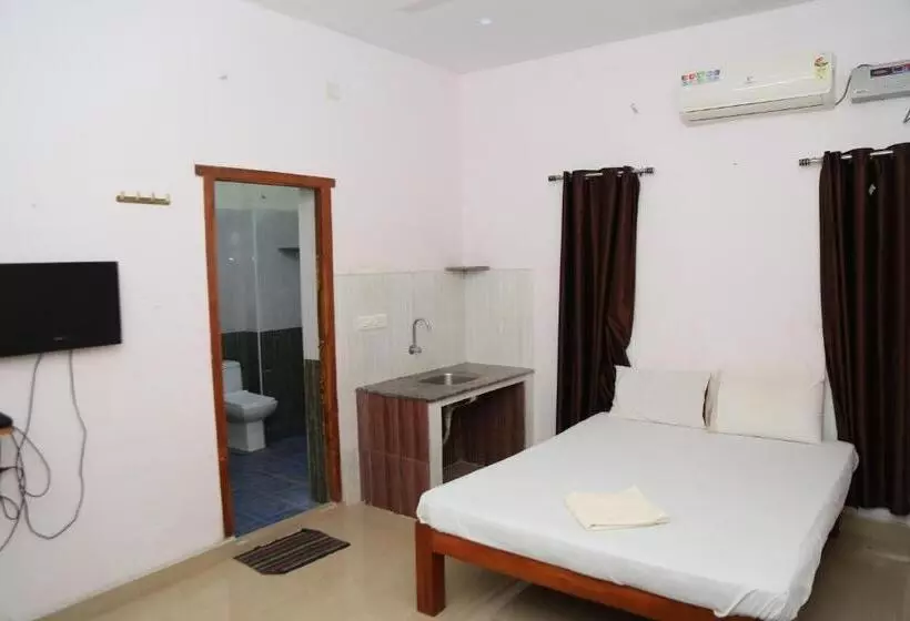 ユースホステル Blissful Haven Art House   Near Entrance To Auroville