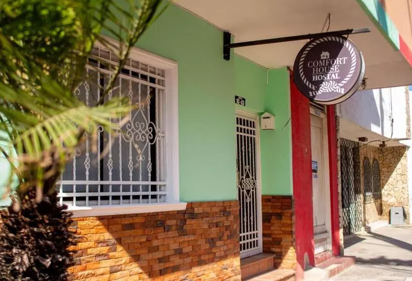 تختخواب و صبحانه Comfort House