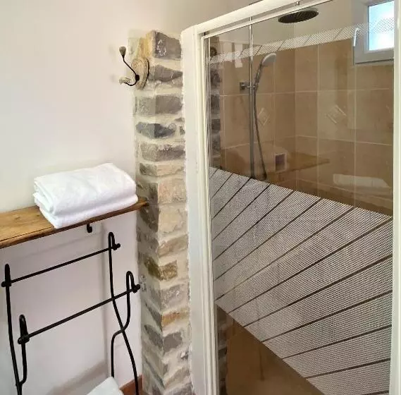 Aamiaismajoitus (B&B) Le Mas Carré Séguret