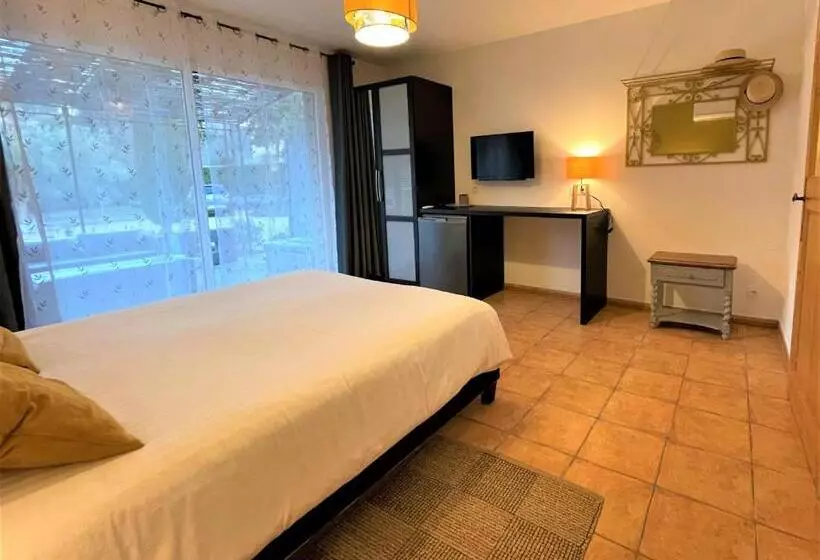 Aamiaismajoitus (B&B) Le Mas Carré Séguret