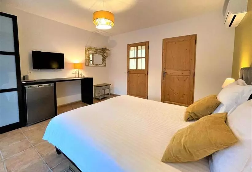 Aamiaismajoitus (B&B) Le Mas Carré Séguret