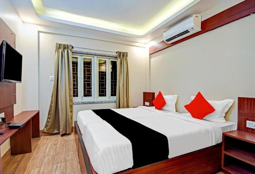 호텔 Capital O 77448 Shree Radhe Residency