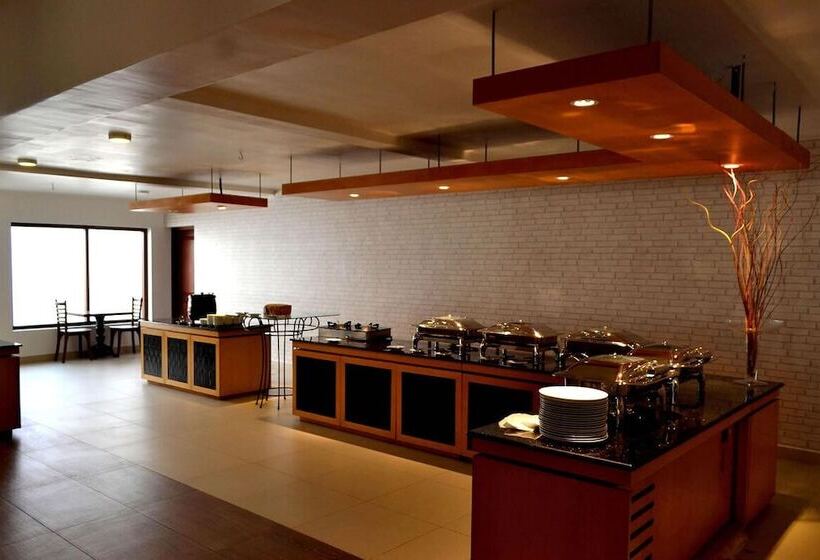 ホテル Good Wood Airport