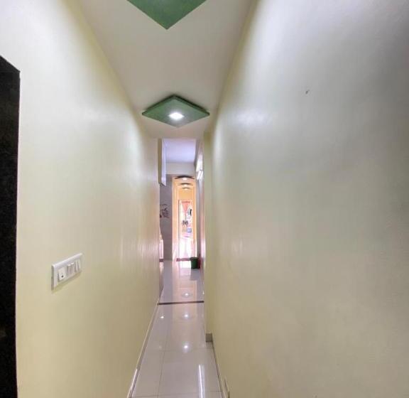 Hotel Mayuri Cottage