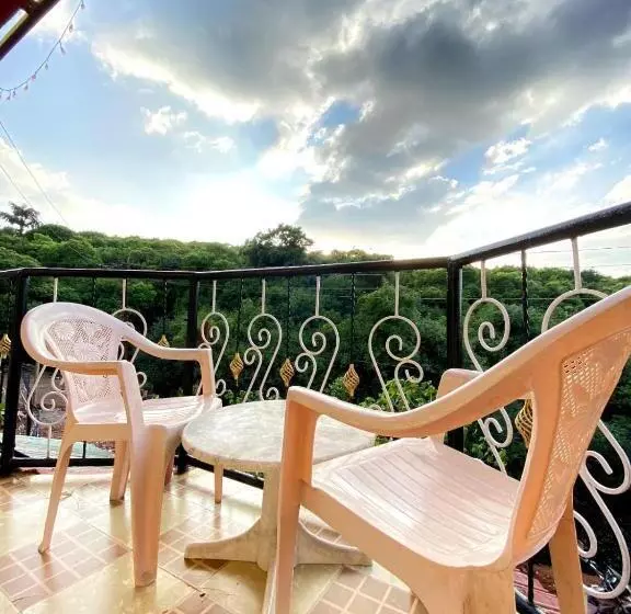 Hotelli Mayuri Cottage