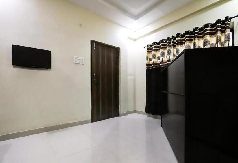 هتل Oyo 77286 Shridhar Service Apartment