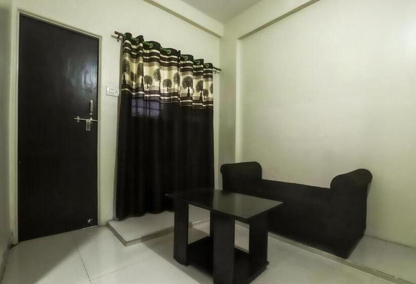 هتل Oyo 77286 Shridhar Service Apartment